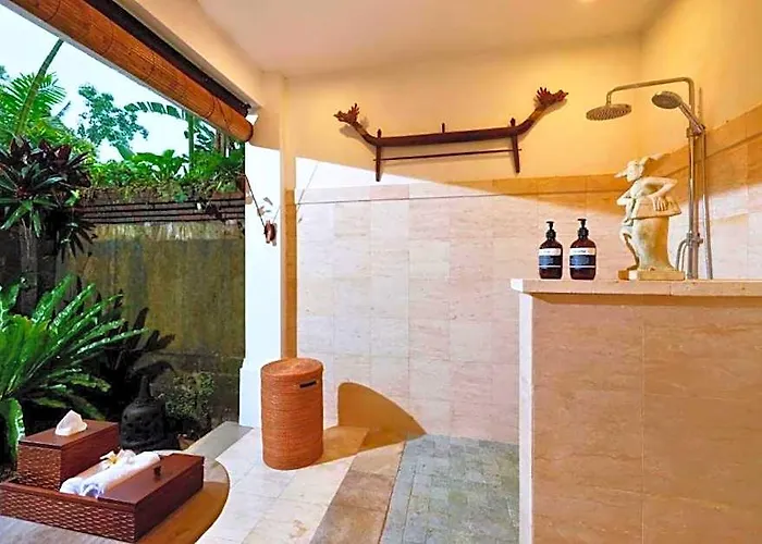 Natural View 3 Bedroom Private Pool Villa *